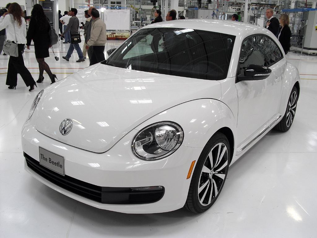 ... den Beetle lässt VW beispielsweise auch regional vor Ort fertigen. 