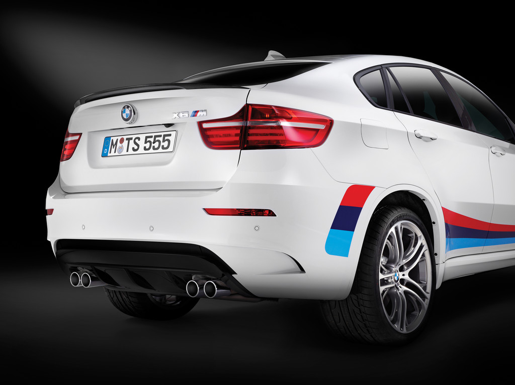 100 Mal Streifen: Die BMW X6 M-Design-Edition