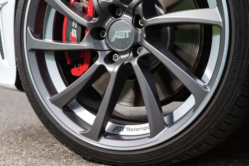 Abt holt 370 PS ins B-Segment