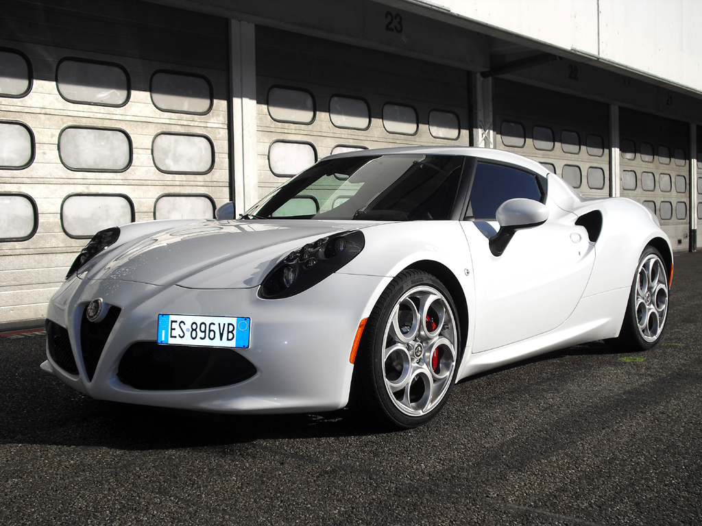 Alfa sieht in neuem Kompaktsportler 4C zugleich Wendepunkt für die Marke