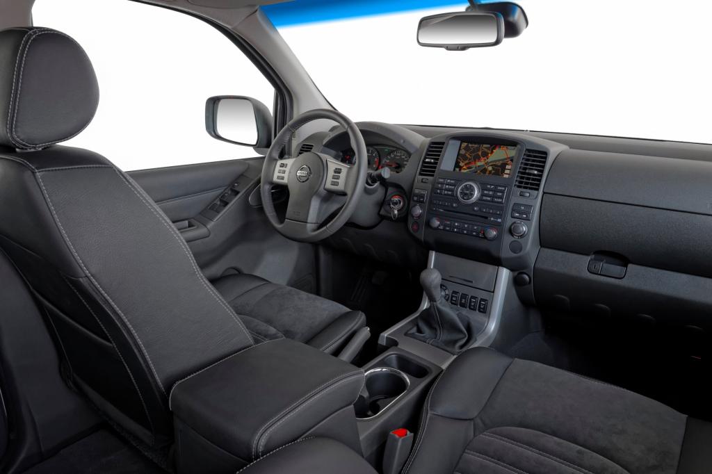 Als Sondermodell „Le Evo“ erhält der Pick-up ein paar Komfortextras, die aus dem Arbeitstier zwar keinen Edellaster machen, ihn aber durchaus als extravagantes Familienauto durchgehen lassen.