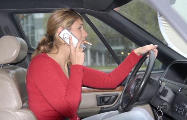 Autofahrer lassen sich von Routen-Suche ablenken
