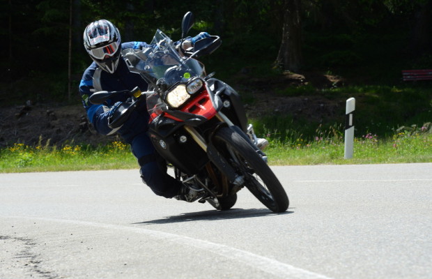 BMW-Motorräder auf der Zielgeraden