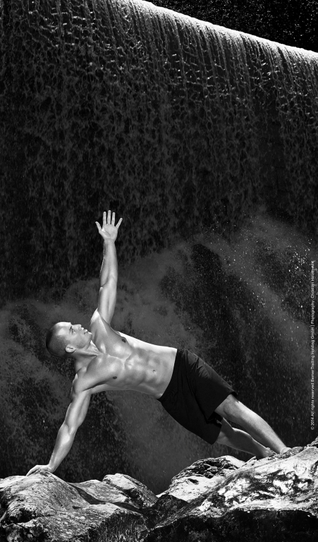 Berner Kalender MEN 2014 - Sexy Athleten lassen Muskeln spielen