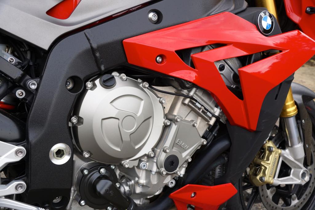 Der Motor des Naked Bikes BMW S 1000 R