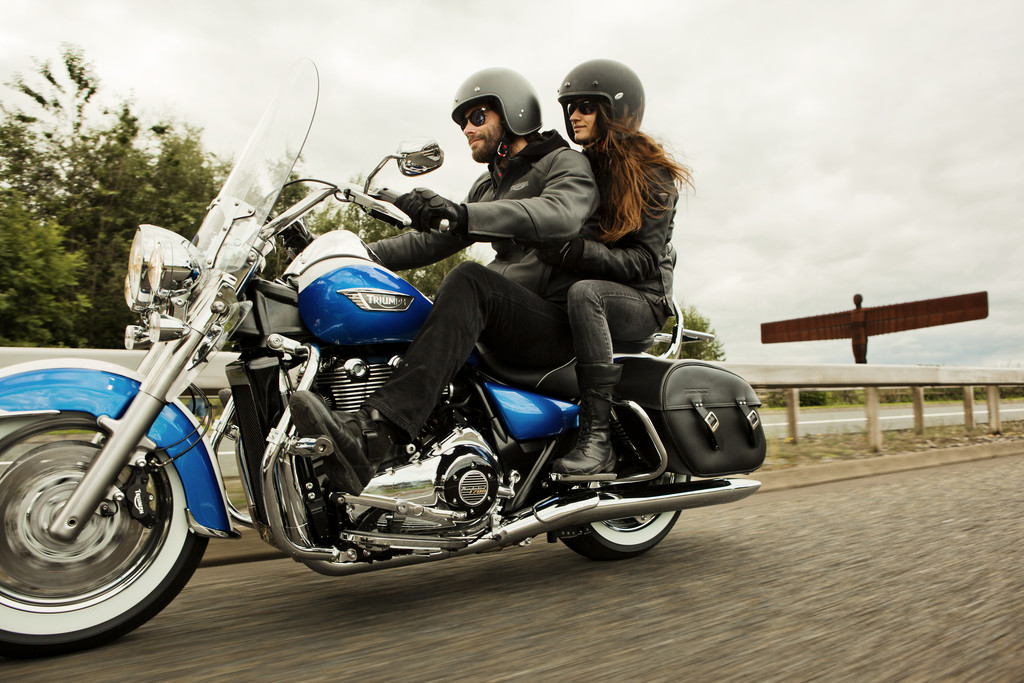 Eicma 2013: Triumph baut Tunderbird-Reihe aus