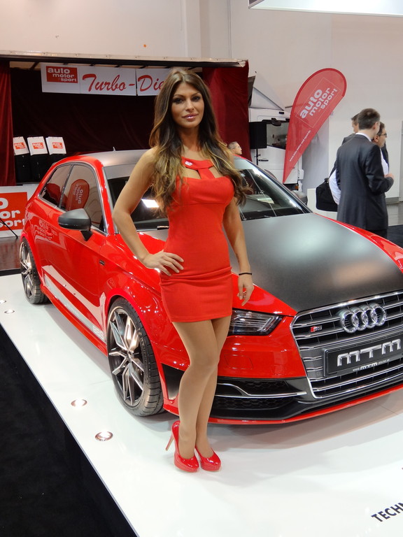 Essen 2013: Messe, Mädchen und Motoren