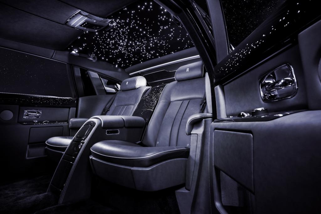 Für romantische Momente unter dem Sternen-Dachhimmel hat Rolls-Royce vorgesorgt