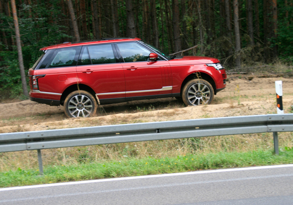 Fahrbericht Range Rover SDV8: Seine Lordschaft auf Diät