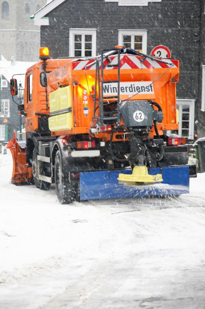 Flüssigstreuung soll Unfallrisiko vorbeugen