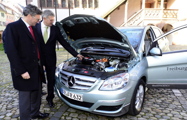 Freiburger Stadtverwaltung fährt Mercedes-Benz B-Klasse F-Cell