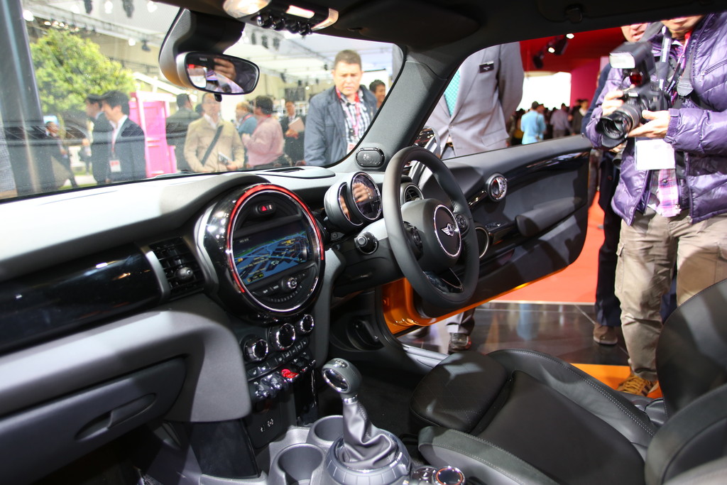 L.A. und Tokyo 2013: Mini mit neuen Maßen