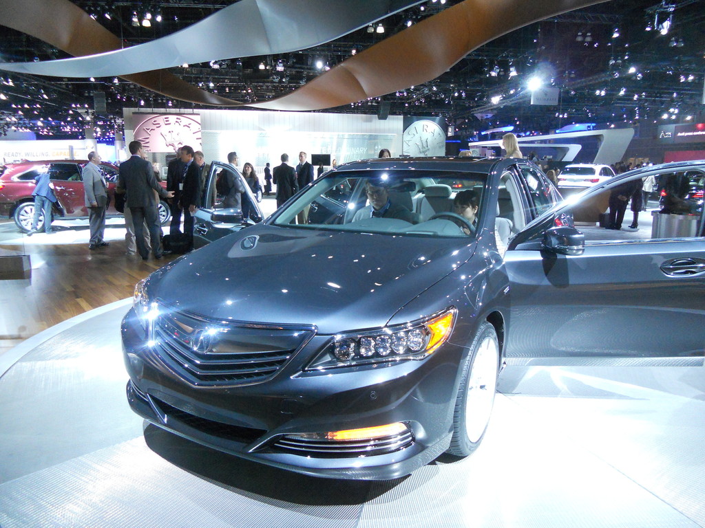 Los Angeles 2013: Acura geht technisch ein Stück weiter