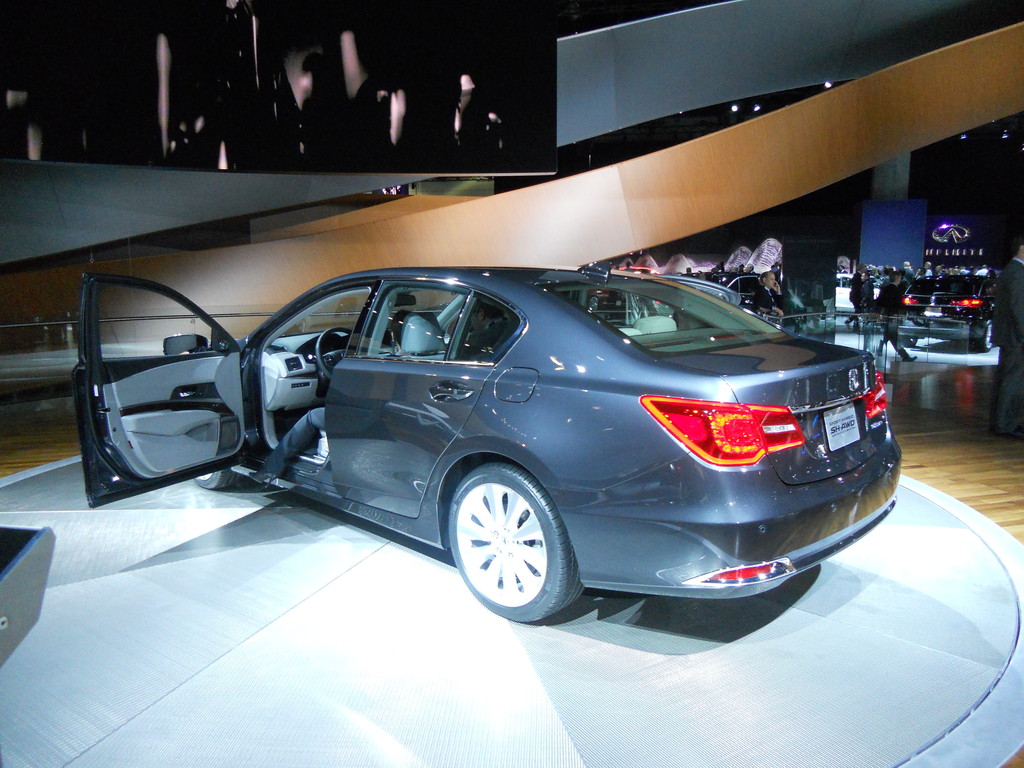 Los Angeles 2013: Acura geht technisch ein Stück weiter