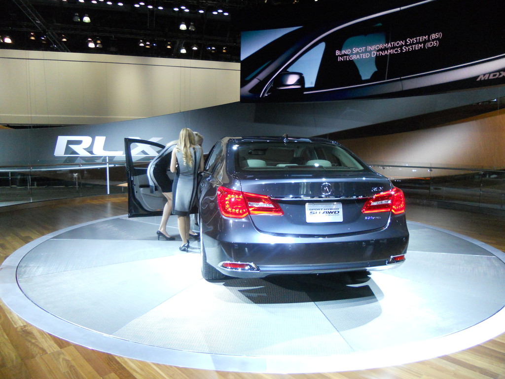 Los Angeles 2013: Acura geht technisch ein Stück weiter