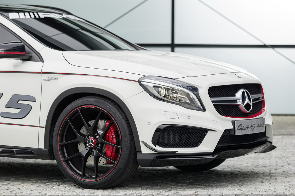 Los Angeles 2013: Concept GLA 45 AMG als Vorgeschmack