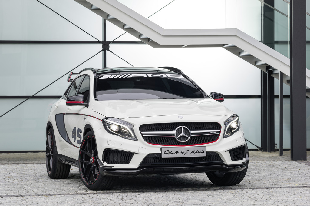 Los Angeles 2013: Concept GLA 45 AMG als Vorgeschmack
