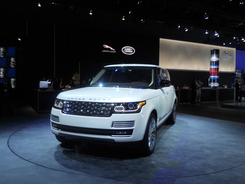 Los Angeles 2013: Range Rover trumpft mit Länge auf