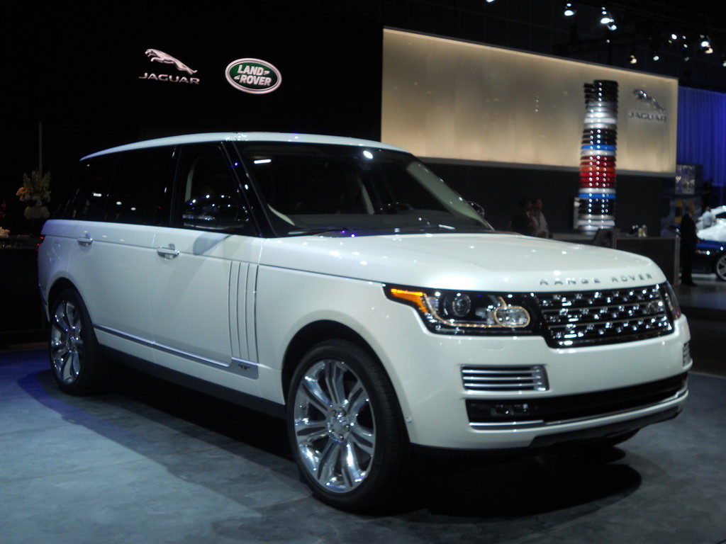 Los Angeles 2013: Range Rover trumpft mit Länge auf