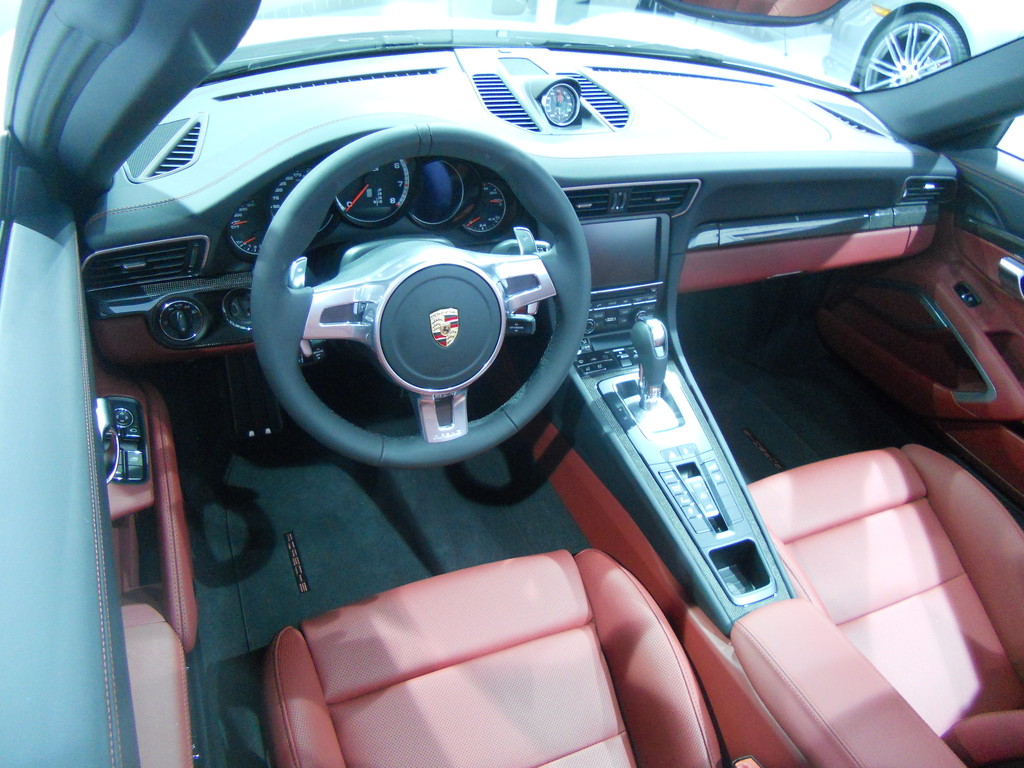 Los Angeles 2013: Turbo-Power für den offenen Neunelfer