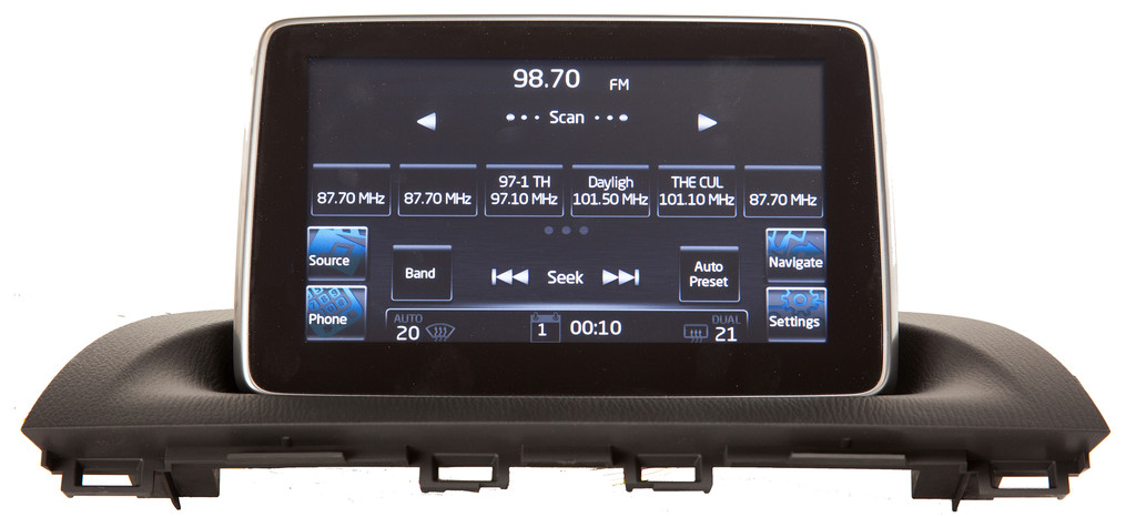 Mazda3 ist erstes Fahrzeug mit Tablet an Bord