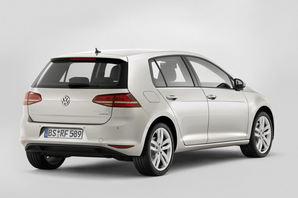 Mit einer maximalen elektrischen Reichweite von 50 km kann man bei ausgeklügelter Ladestrategie analog zum e-Golf ebenfalls so fahren, dass der 110 kW/150 PS starke Direkteinspritzer nie zum Einsatz kommt