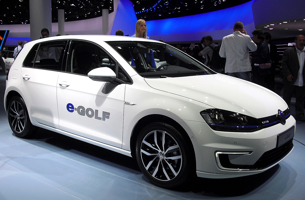 Mit elektrischem Antrieb: VW-Kompaktmodell E-Golf. 