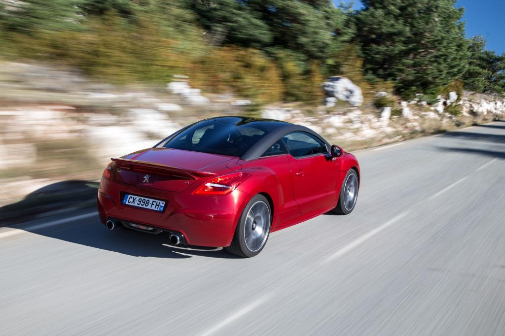 Nie zuvor in der Markengeschichte gab es einen stärkeren und schnelleren Peugeot als den RCZ R.
