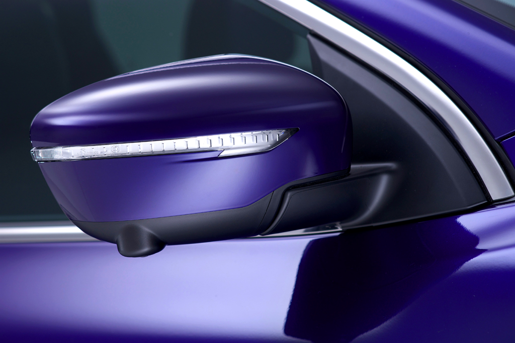 Nissan Qashqai: In die Außenspiegel sind schmale Blinkleisten integriert. 