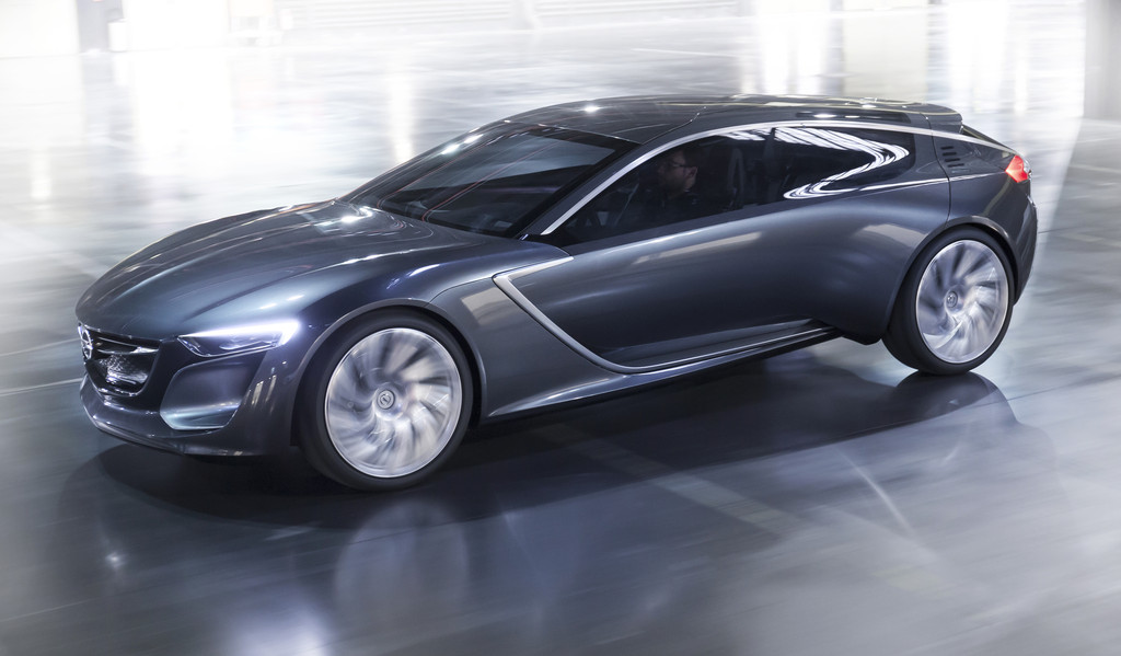 Opel Monza Concept macht das Armaturenbrett zum Event
