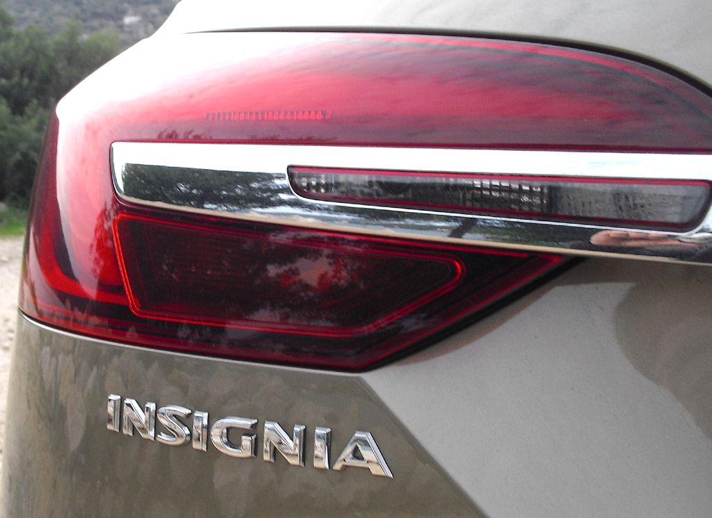 Opel hat sein Flaggschiff, den Insignia, gerade erst überarbeitet. 