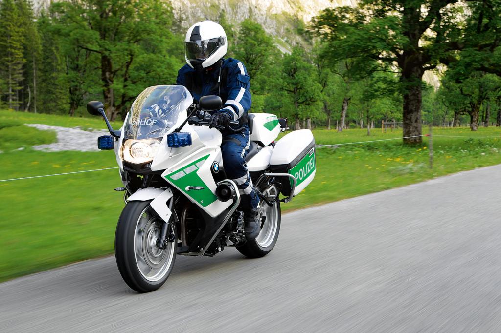 Polizei: Roller-Weltpremiere bei BMW