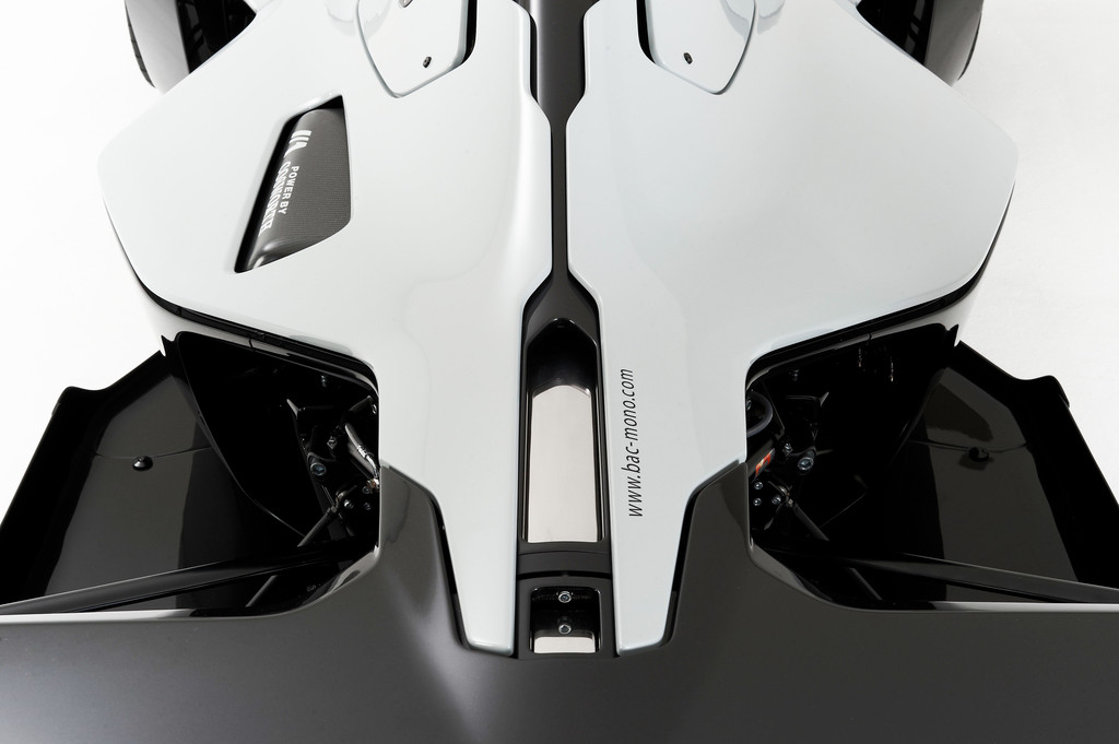 Pressepräsentation BAC Mono: Renn-Einbaum