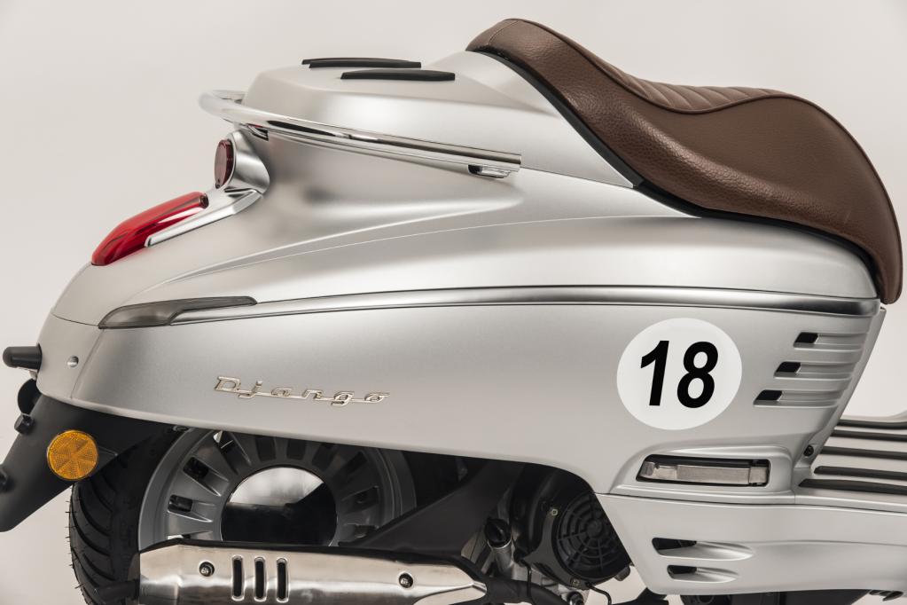Retro-Roller Peugeot Django: kleiner Asphaltcowboy