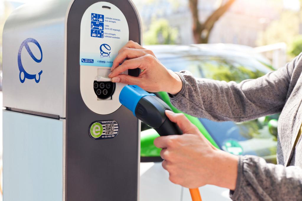 Stromtanken so einfach wie Geldabheben