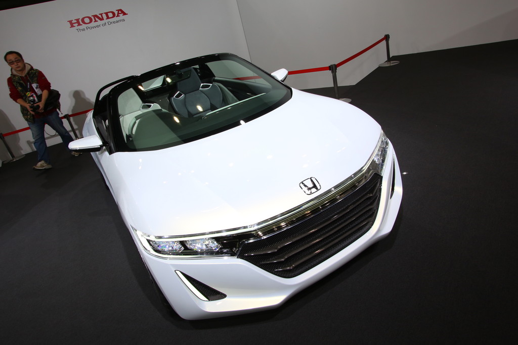 Tokyo 2013: Honda zeigt Urban SUV und S660 Concept