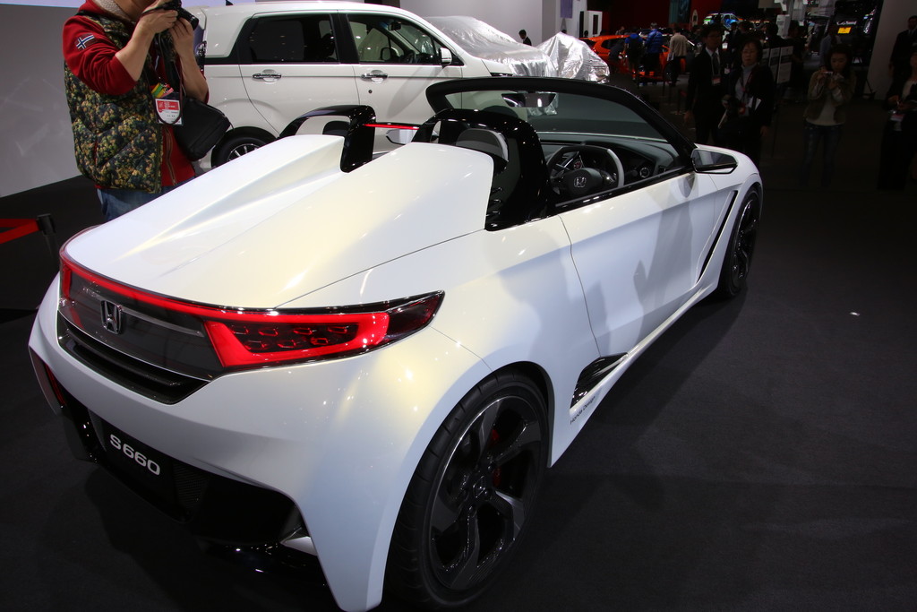 Tokyo 2013: Honda zeigt Urban SUV und S660 Concept
