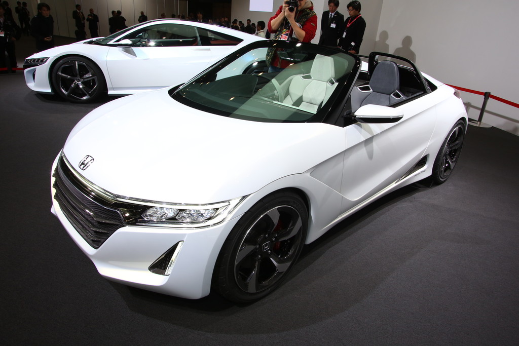 Tokyo 2013: Honda zeigt Urban SUV und S660 Concept