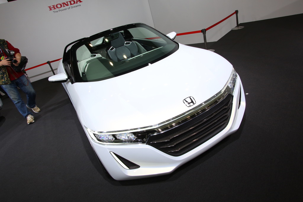 Tokyo 2013: Honda zeigt Urban SUV und S660 Concept