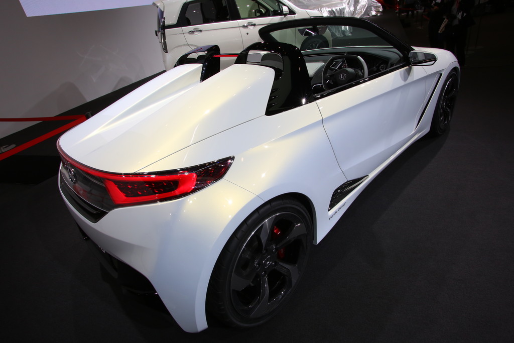 Tokyo 2013: Honda zeigt Urban SUV und S660 Concept