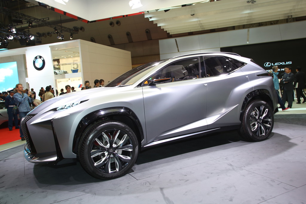 Tokyo 2013: Lexus stellt seinen ersten Turbomotor vor