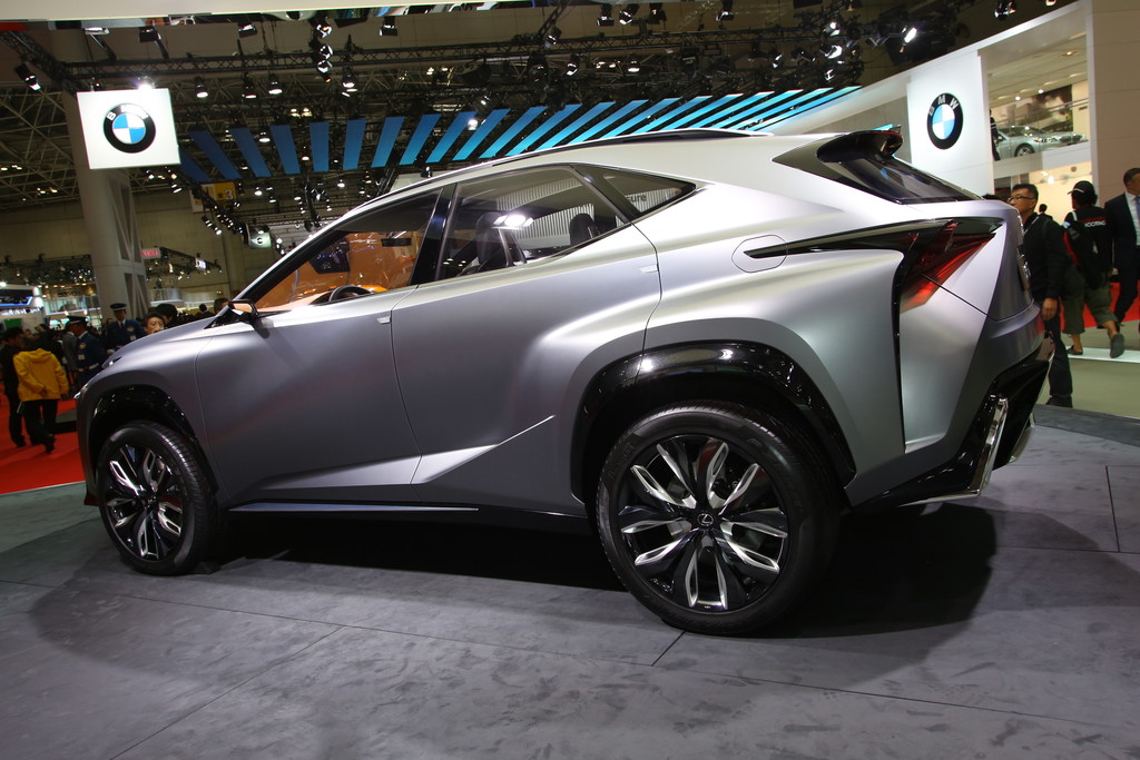 Tokyo 2013: Lexus stellt seinen ersten Turbomotor vor