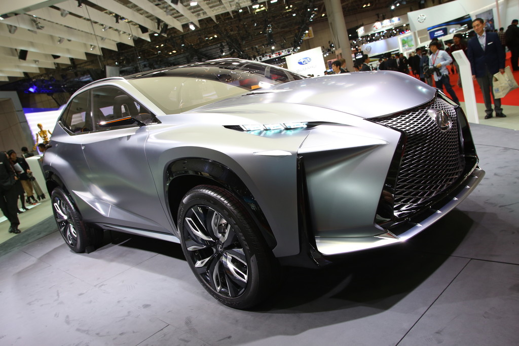 Tokyo 2013: Lexus stellt seinen ersten Turbomotor vor