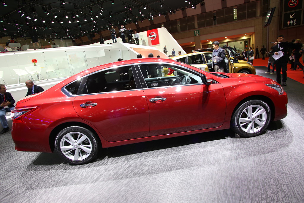 Tokyo 2013: Nissan bringt Neues für die Heimat