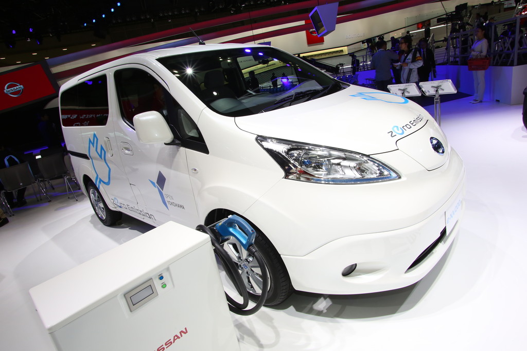 Tokyo 2013: Nissan bringt Neues für die Heimat