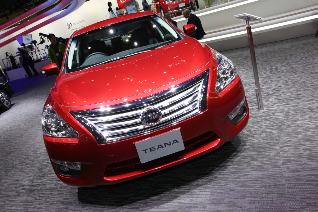 Tokyo 2013: Nissan bringt Neues für die Heimat