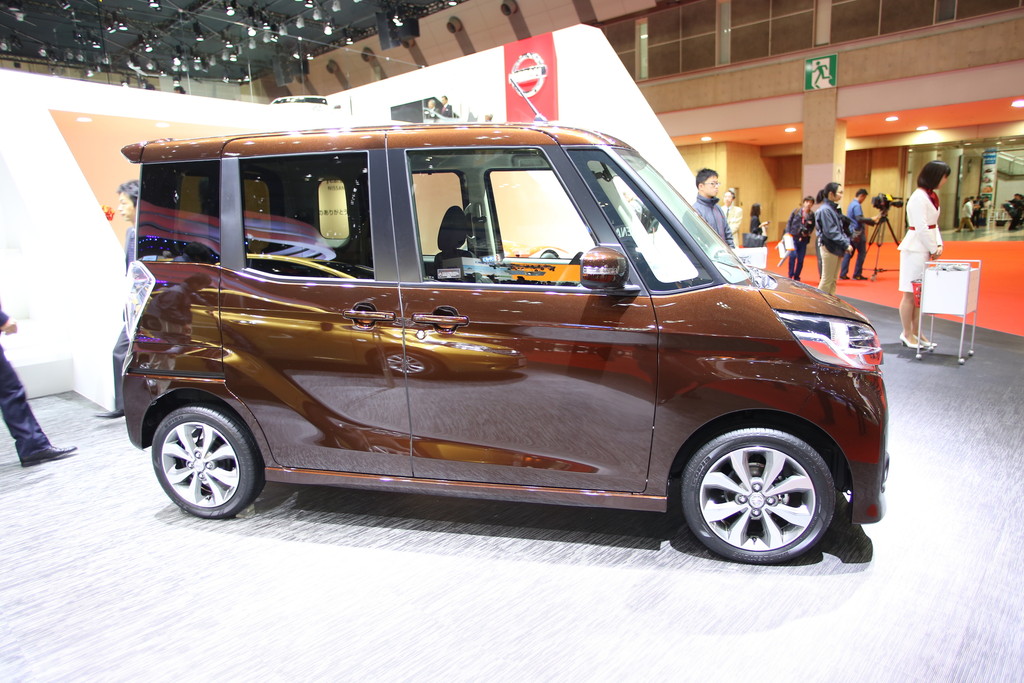 Tokyo 2013: Nissan bringt Neues für die Heimat