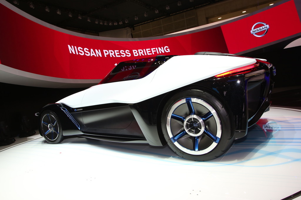 Tokyo 2013: Nissans Tiefflieger