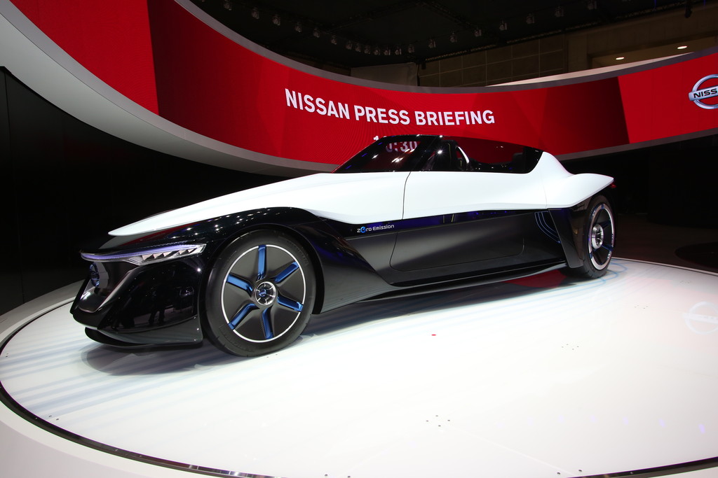 Tokyo 2013: Nissans Tiefflieger
