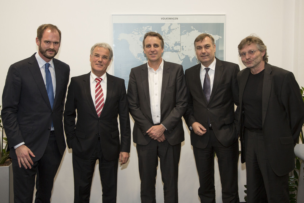 Umweltminister Wenzel informiert sich bei VW